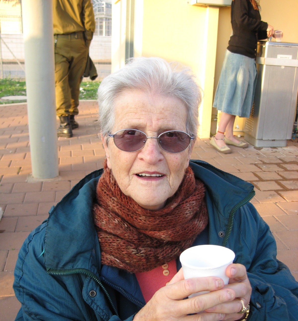 הקשר בין עשרה בטבת, דִּינִי בן זאב מעין הנצי"ב וספר התורה שלקח אילן רמון לחלל