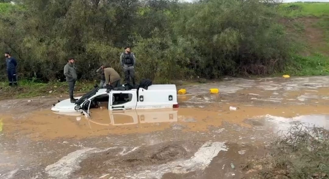 ארבעה לכודים חולצו מנחל סמוך למגידו