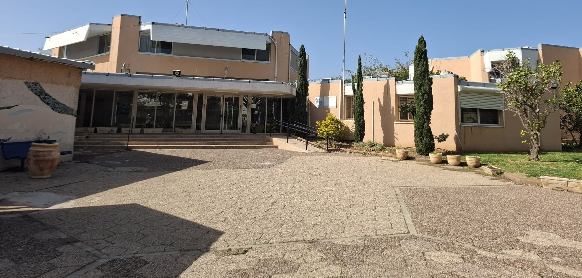 התנועה הקיבוצית: מצפים משר החינוך להעניק גיבוי למנהל בית ספר המשותף חוף הכרמל