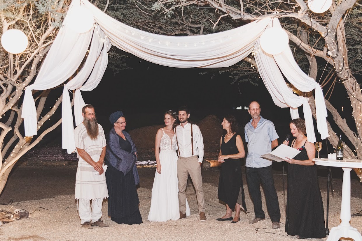 "הלב דופק חזק": אדוה שכטמן מלהב עורכת טקסי כלולות חילוניים